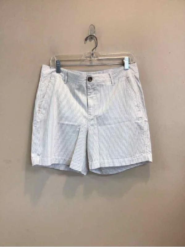 CROFT & BARROW SIZE 10 Ladies SHORTS