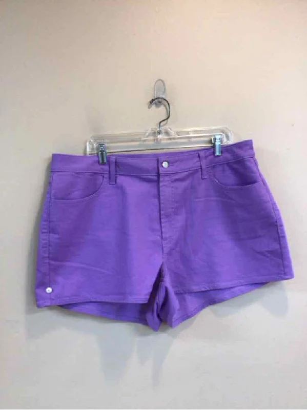 OLD NAVY SIZE 20 Ladies SHORTS